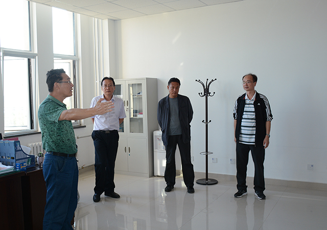 �����⸱У������е����ѧԺ��Ǩ��...